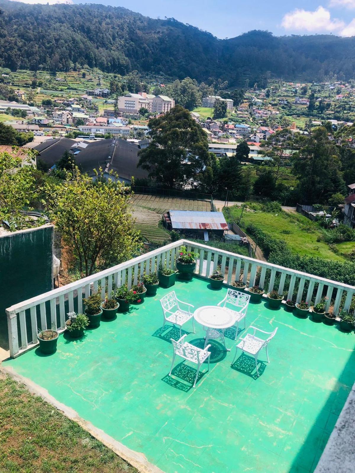 Hikers Inn Nuwara Eliya Exterior photo